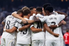 英超焦点战：马丁内利绝平曼城，维拉赛季首球彰显复苏